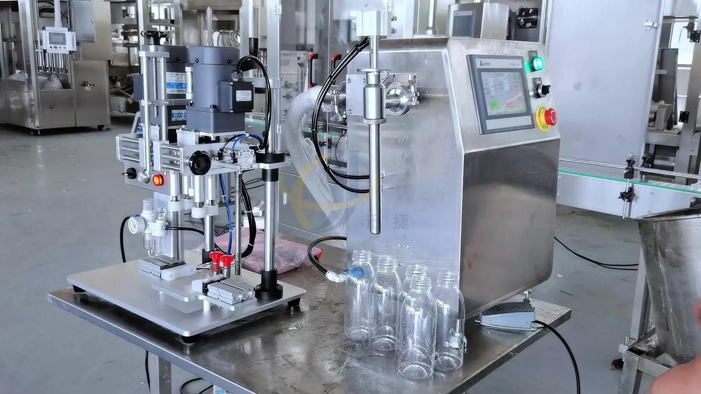 液體灌裝機(jī) 自動(dòng)化包裝的神器與化工機(jī)械的革新力量
